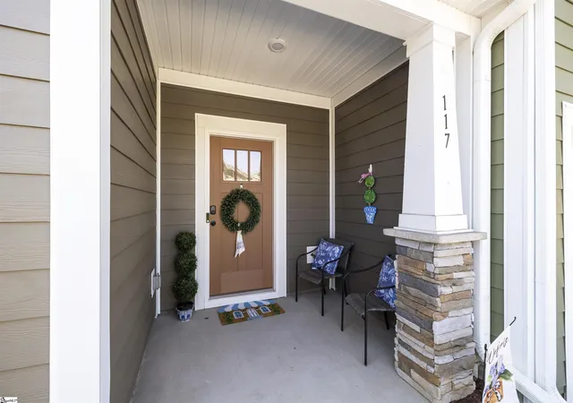 Photo 2 of Townhouse for sale at 117 Shager Pl, Travelers Rest, SC 29690 | MLS# 1603189 | Listing updated on 2026-09-22