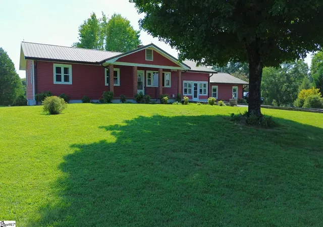 Photo 2 of Single family home for sale at 236 Jackson Grv Rd, Columbus, NC 28722 | MLS# 1603221 | Listing updated on 2026-09-09
