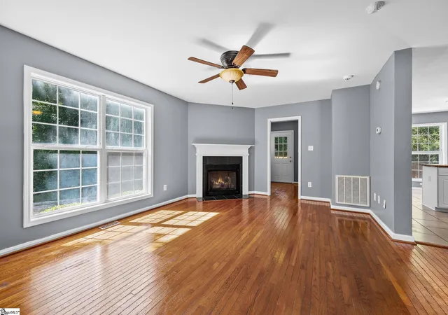 Photo 4 of Sale Pending at 203 Curl Crk Rd, Greenwood, SC 29649 | MLS# 1604530 | Listing updated on 2026-09-29