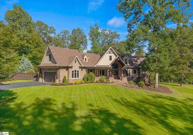 Photo 3 of Single family home for sale at 141 Joe Leonard Rd, Greer, SC 29651 | MLS# 1603995 | Listing updated on 2026-09-21