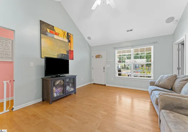 Photo 3 of Single family home for sale at 831 N Gray Beaver Ct, Moore, SC 29369 | MLS# 1606549 | Listing updated on 2026-10-14