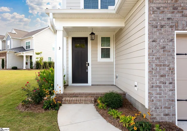 Photo 3 of Townhouse for sale at 3 Hensley Rd, Greenville, SC 29607 | MLS# 1605946 | Listing updated on 2026-10-15