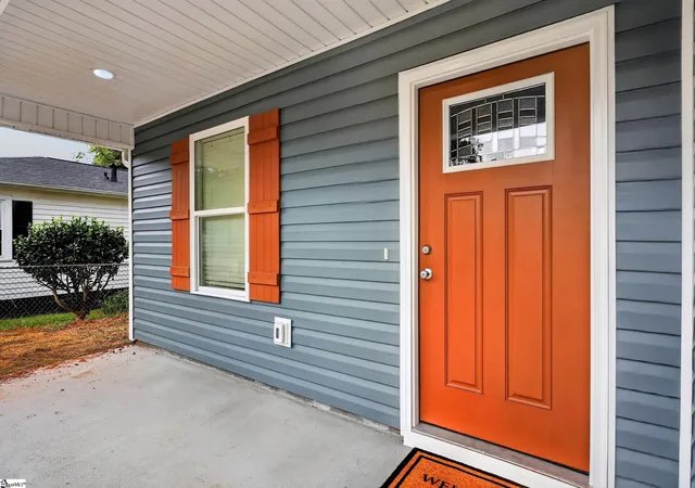Photo 2 of Single family home for sale at 1404 High St, Anderson, SC 29624 | MLS# 1605714 | Listing updated on 2026-10-06