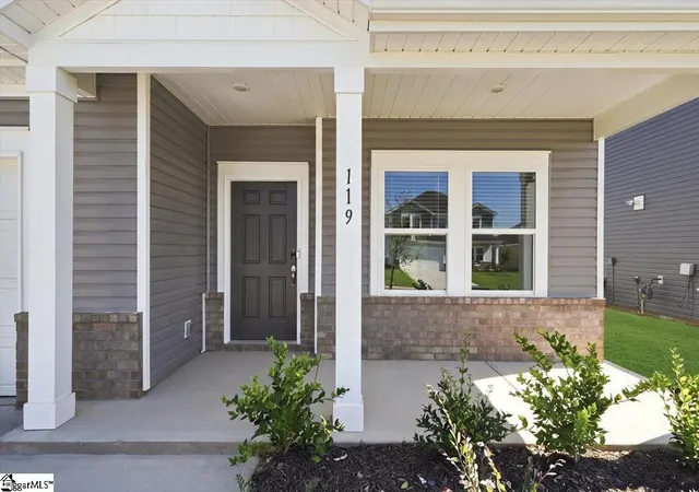 Photo 3 of Single family home for sale at 119 Gibbon Wy, Gray Court, SC 29645 | MLS# 1595449 | Listing updated on 2026-09-02