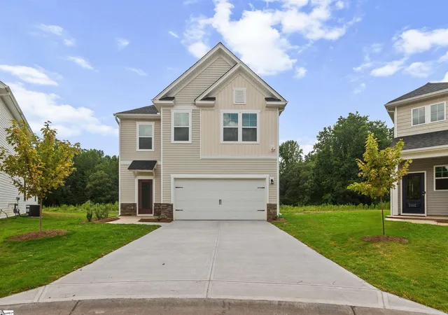 Photo 1 of Single family home for sale at 112 Quinn Ln, Fountain Inn, SC 29644 | MLS# 1606510 | Listing updated on 2026-10-13