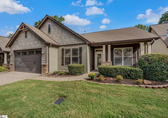 Photo 1 of Single family home for sale at 6 Dolerite Dr, Taylors, SC 29687 | MLS# 1605085 | Listing updated on 2026-10-23