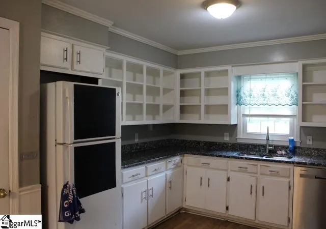 Photo 2 of Single family home for sale at 103 Pine Forest Dr, Easley, SC 29642 | MLS# 1602706 | Listing updated on 2026-09-03