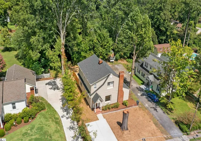 Photo 4 of Single family home for sale at 514 Academy St, Laurens, SC 29360 | MLS# 1600676 | Listing updated on 2026-09-15