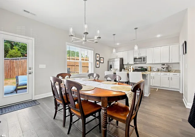 Photo 3 of Single family home for sale at 4 Adam Walker Dr, Greenville, SC 29607 | MLS# 1602738 | Listing updated on 2026-09-03