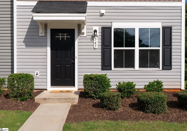 Photo 3 of Townhouse for sale at 545 Hampton Townes Dr, Greenville, SC 29617 | MLS# 1602933 | Listing updated on 2026-09-04
