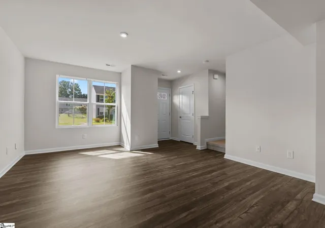 Photo 4 of Townhouse for sale at 545 Hampton Townes Dr, Greenville, SC 29617 | MLS# 1602933 | Listing updated on 2026-09-04