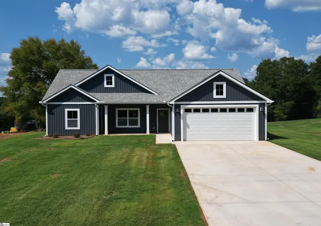 Photo 1 of Single family home for sale at 502 Hellams Rd, Gray Court, SC 29645 | MLS# 1593559 | Listing updated on 2026-09-02