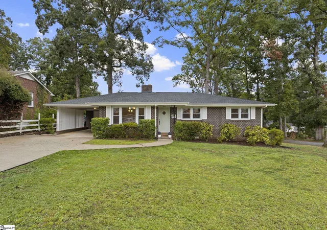 Photo 1 of Single family home for sale at 200 Artillery Rd, Taylors, SC 29687 | MLS# 1605104 | Listing updated on 2026-10-17
