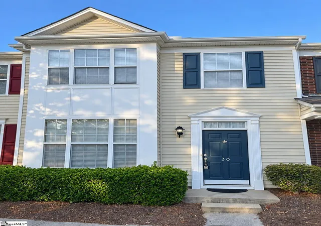 Townhouse for sale at 30 Sikes Cir, Mauldin, SC 29662 | MLS# 1604172