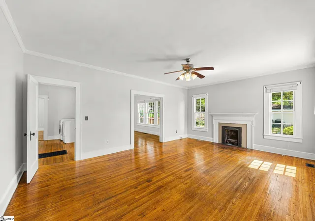 Photo 4 of Single family home for sale at 102 W Farley Ave, Laurens, SC 29360 | MLS# 1604423 | Listing updated on 2026-09-22