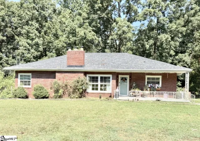 Single family home for sale at 16 Washington Cir, Honea Path, SC 29654 | MLS# 1604438