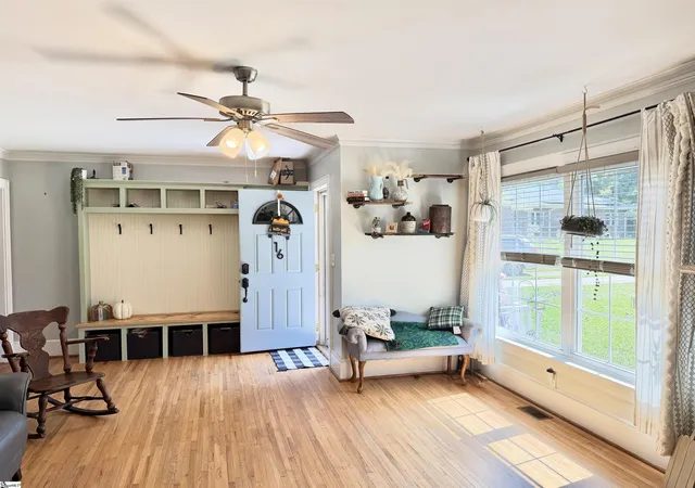 Photo 3 of Single family home for sale at 16 Washington Cir, Honea Path, SC 29654 | MLS# 1604438 | Listing updated on 2026-09-22