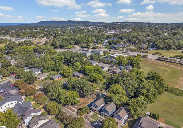 Photo 3 of Single family home for sale at 312 Pinckney St, Greenville, SC 29601 | MLS# 1606488 | Listing updated on 2026-10-26