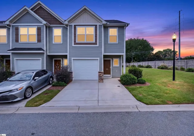 Photo 1 of Sale Pending at 100 Bluet Ln, Taylors, SC 29687 | MLS# 1604553 | Listing updated on 2026-10-03