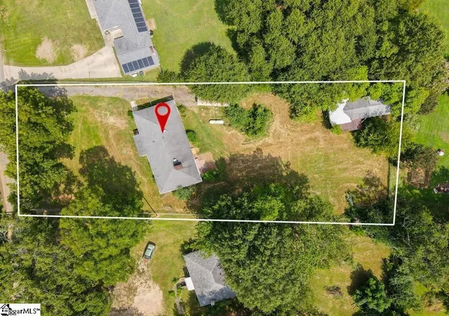 Photo 2 of Single family home for sale at 113 Merle Dr, Spartanburg, SC 29307 | MLS# 1602716 | Listing updated on 2026-09-06
