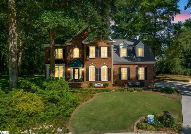 Photo 1 of Single family home for sale at 107 Willow Oak Ct, Simpsonville, SC 29681 | MLS# 1603899 | Listing updated on 2026-10-02