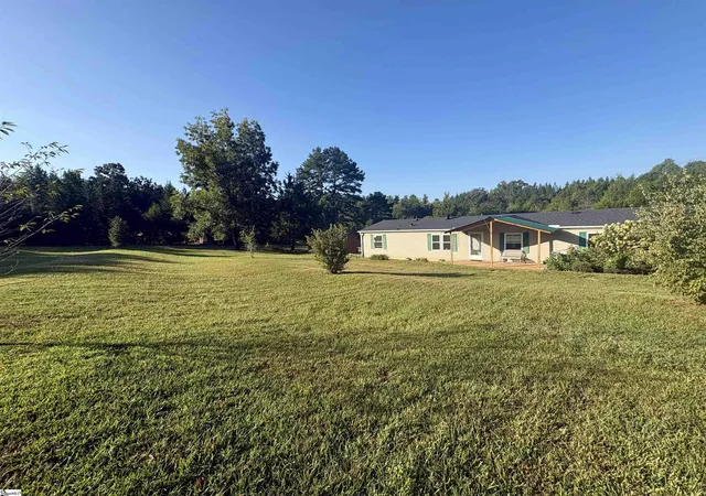 Photo 3 of Manufactured home for sale at 347a Shelton Rd, Travelers Rest, SC 29690 | MLS# 1603404 | Listing updated on 2026-09-10