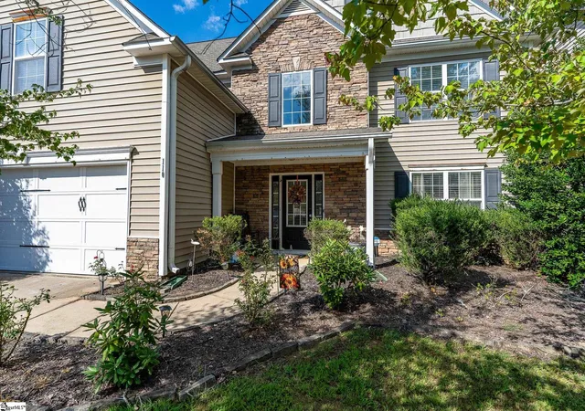 Photo 1 of Single family home for sale at 110 Ashington Dr, Simpsonville, SC 29680 | MLS# 1605626 | Listing updated on 2026-10-21