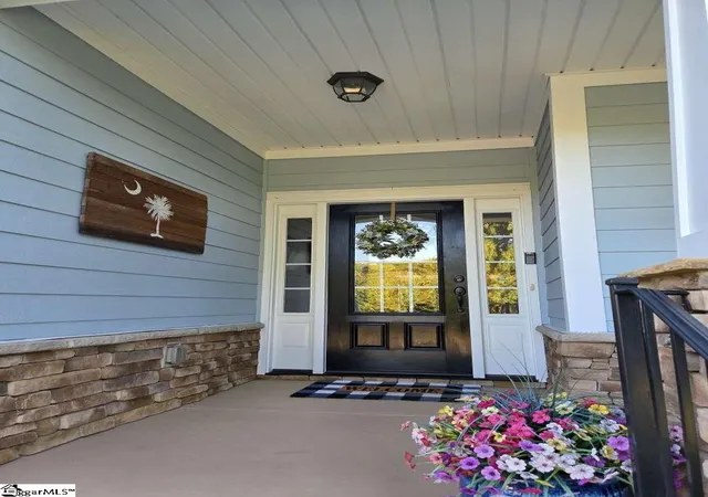 Photo 2 of Single family home for sale at 20 Wiscasset Way, Greenville, SC 29615 | MLS# 1606343 | Listing updated on 2026-10-26