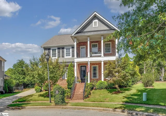 Photo 1 of Single family home for sale at 620 Berkmans Ln, Greenville, SC 29605 | MLS# 1606496 | Listing updated on 2026-10-15