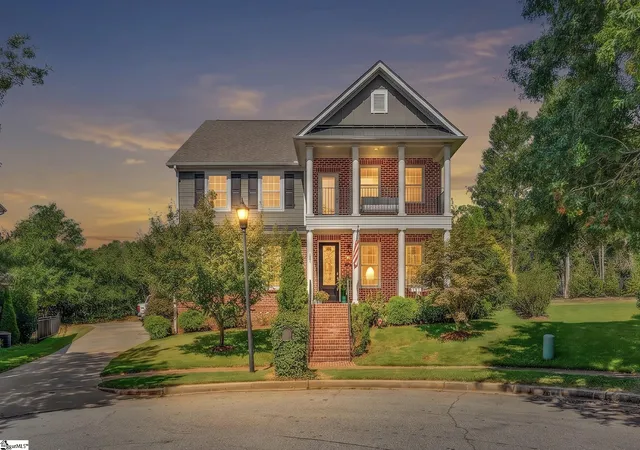 Photo 2 of Single family home for sale at 620 Berkmans Ln, Greenville, SC 29605 | MLS# 1606496 | Listing updated on 2026-10-15
