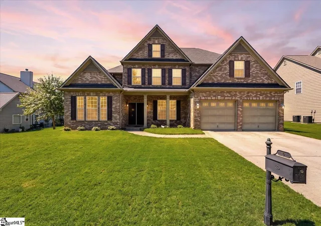 Photo 1 of Single family home for sale at 5 Blacksburg Ct, Simpsonville, SC 29681 | MLS# 1602712 | Listing updated on 2026-09-17