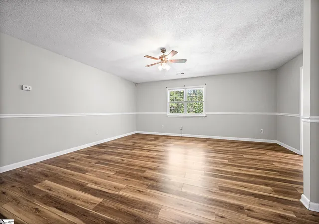 Photo 2 of Single family home for sale at 541 Hunts Brg Rd, Easley, SC 29640 | MLS# 1606256 | Listing updated on 2026-10-26