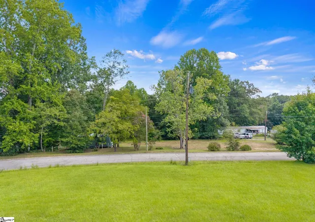 Photo 2 of House for sale at 230 Campbell Ml Rd, Travelers Rest, SC 29690 | MLS# 1602847 | Listing updated on 2026-09-04