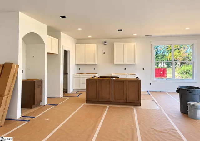 Photo 2 of Single family home for sale at 1048 Goodjoin Rd, Campobello, SC 29322 | MLS# 1604106 | Listing updated on 2026-10-20