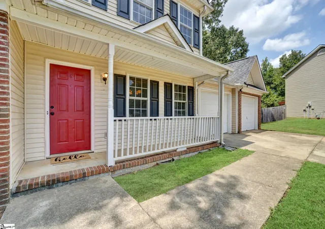 Photo 3 of Sale Pending at 208 Lindseybrook Trl, Mauldin, SC 29662 | MLS# 1602931 | Listing updated on 2026-09-10