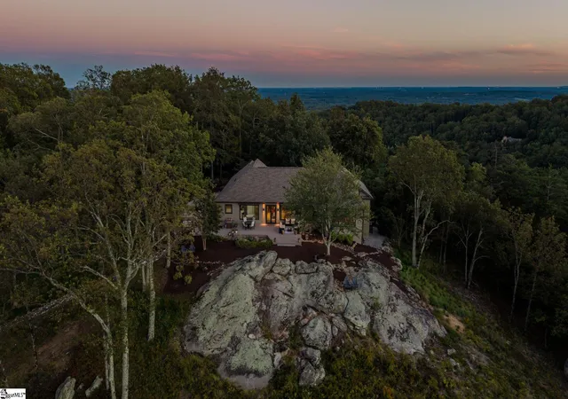 Photo 3 of Single family home for sale at 100 Outlook Ledge, Landrum, SC 29356 | MLS# 1606417 | Listing updated on 2026-10-15