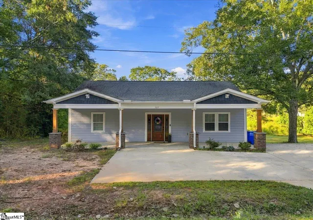 Photo 1 of Single family home for sale at 327 Rehobeth School Rd, Piedmont, SC 29673 | MLS# 1606027 | Listing updated on 2026-10-21