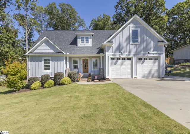 Photo 1 of Single family home for sale at 324 Bowen Dr, Anderson, SC 29621 | MLS# 1606263 | Listing updated on 2026-10-22
