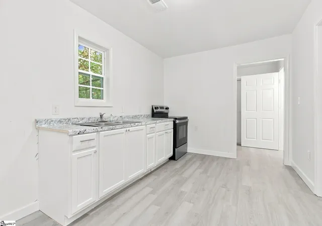 Photo 2 of Single family home for sale at 229 Cater St, Belton, SC 29627 | MLS# 1606210 | Listing updated on 2026-10-09