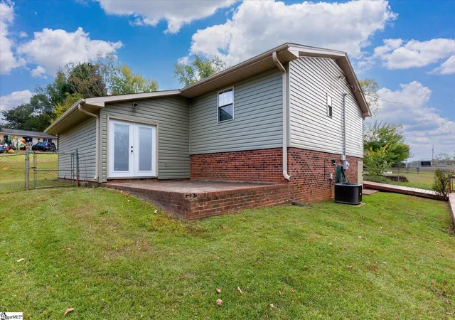 Photo 36 of Single family home for sale at 7 Bubbling Crk Dr, Travelers Rest, SC 29690 | MLS# 1602873 | Listing updated on 2026-09-03