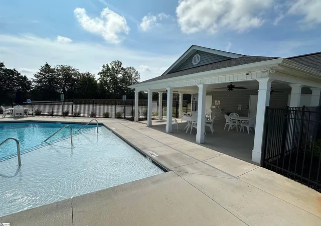 Photo 3 of Sale Pending at 181 Gumwood Cir, Gaffney, SC 29341 | MLS# 1605373 | Listing updated on 2026-09-30