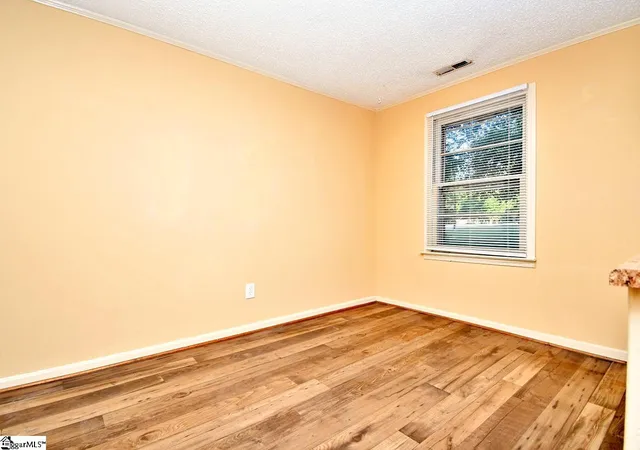 Photo 4 of Single family home for sale at 239 Eastbrook Dr, Woodruff, SC 29388 | MLS# 1602600 | Listing updated on 2026-09-02
