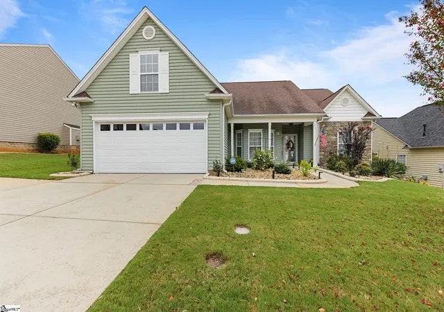 Photo 1 of Single family home for sale at 145 St Johns St, Simpsonville, SC 29680 | MLS# 1603421 | Listing updated on 2026-09-10