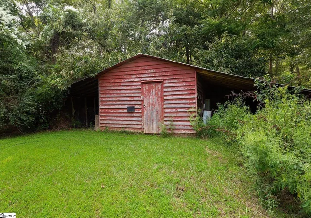 Land for sale at 737 Burnt Mill Creek Rd, Mountville, SC 29370 | MLS# 1598821