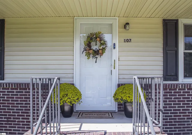 Photo 3 of Single family home for sale at 107 Vaughn St, Greer, SC 29651 | MLS# 1606246 | Listing updated on 2026-10-23