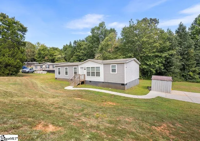 Photo 24 of Manufactured home for sale at 200 Eva Plz, Easley, SC 29640 | MLS# 1603255 | Listing updated on 2026-09-09