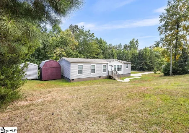 Photo 2 of Manufactured home for sale at 200 Eva Plz, Easley, SC 29640 | MLS# 1603255 | Listing updated on 2026-09-09