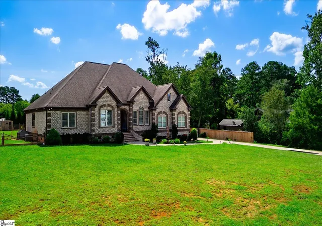 Photo 2 of Single family home for sale at 1460 Old Gunter Rd, Piedmont, SC 29673 | MLS# 1603372 | Listing updated on 2026-09-10