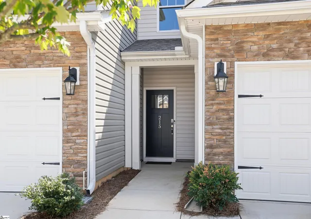 Photo 3 of Townhouse for sale at 215 Reynard Trl, Greenville, SC 29609 | MLS# 1604811 | Listing updated on 2026-10-12