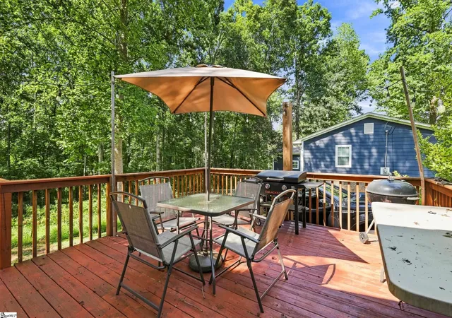 Photo 2 of Single family home for sale at 113 Blue Ridge Dr, Fountain Inn, SC 29644 | MLS# 1602533 | Listing updated on 2026-09-01
